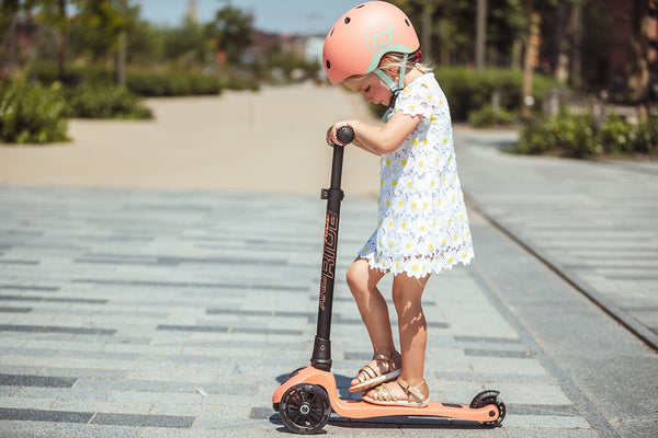 Scoot&Ride Highwaykick 3 LED Peach