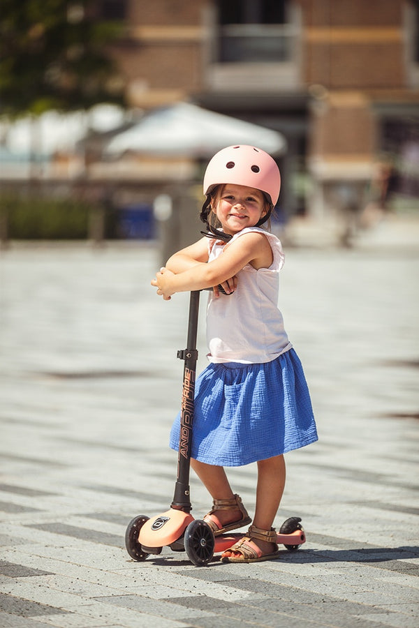 Scoot&Ride Highwaykick 3 LED Peach