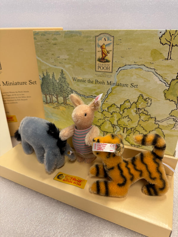 Steiff Winnie the Pooh Miniature Set