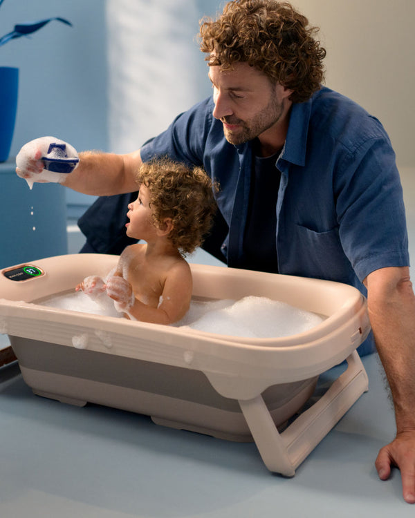 Maxi Cosi Indigo Plus Babybadewanne mit Neugeboreneneinsatz Muted Terra