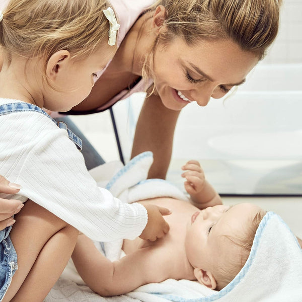 Stokke® Kapuzenbadetuch Blue Checks